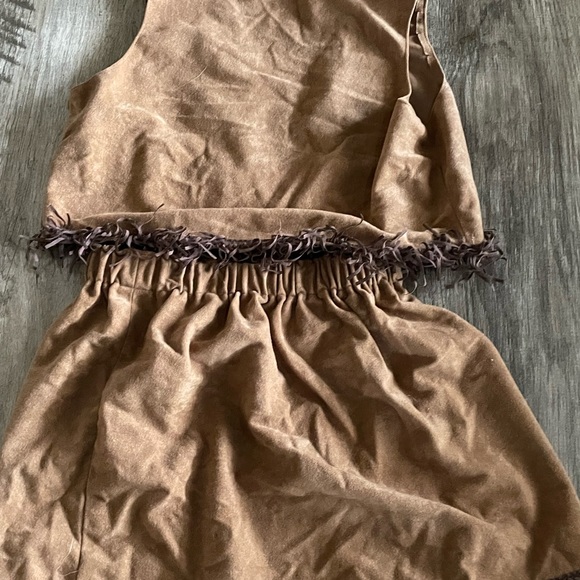 GIRLS cowgirl outfit. Size medium. Shirt and vest - Picture 4 of 4